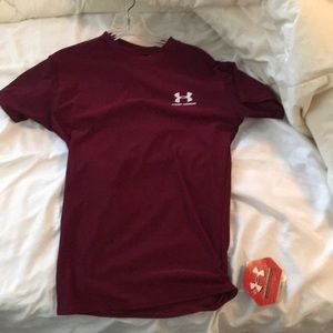 Kids Large under armour shirt